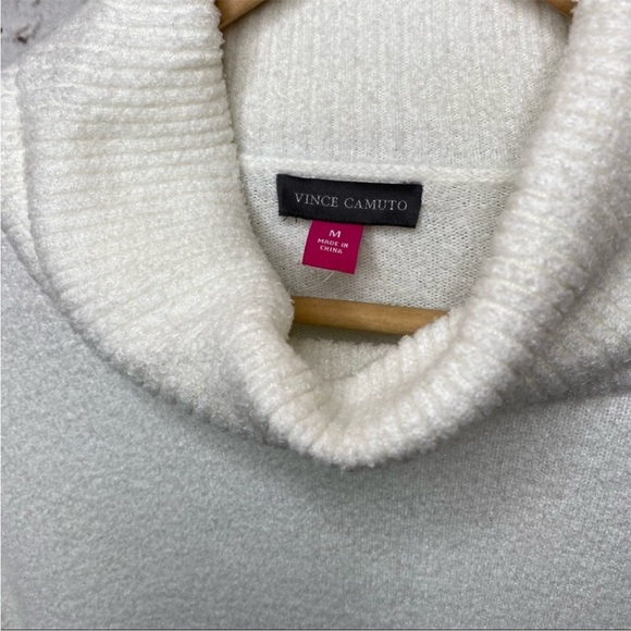 Vince Camuto Striped Turtleneck Sweater size medium - Picture 7 of 8